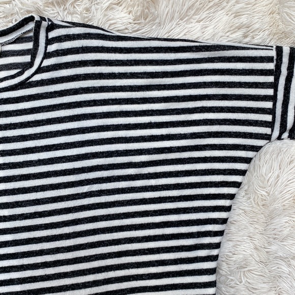 Spring Haze Hacci Dolman Striped Top 💗 White & Black - Picture 6 of 12